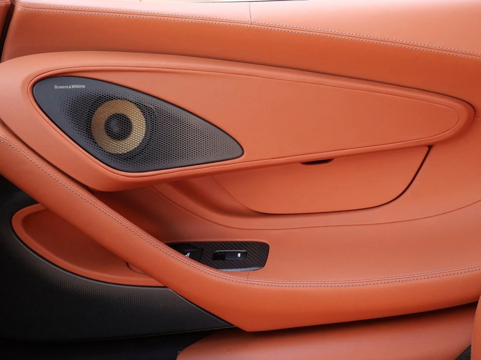 2017 McLaren 570GT - Image 20 of 29