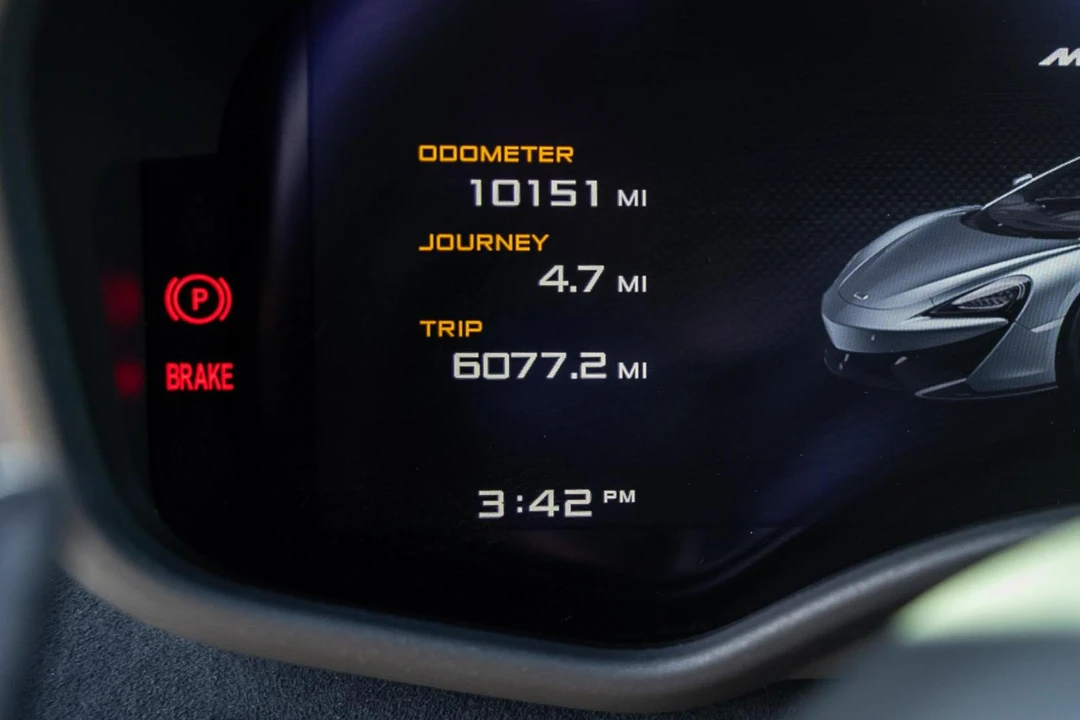 2017 McLaren 570GT - Image 29 of 31