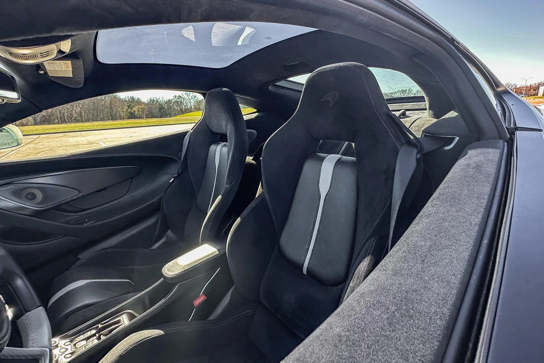 2017 McLaren 570GT - Image 27 of 31