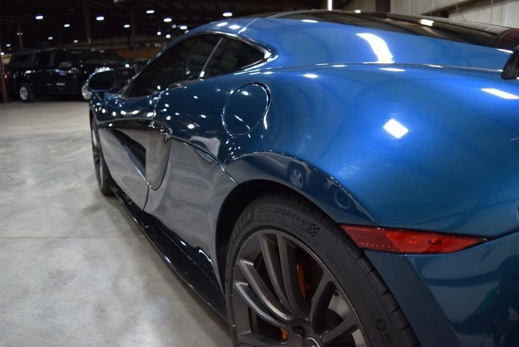 2017 McLaren 570GT - Image 16 of 31