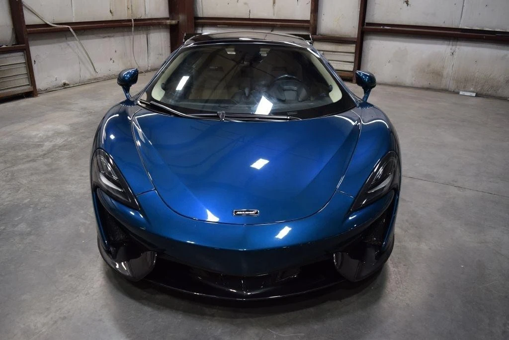 2017 McLaren 570GT - Image 2 of 31