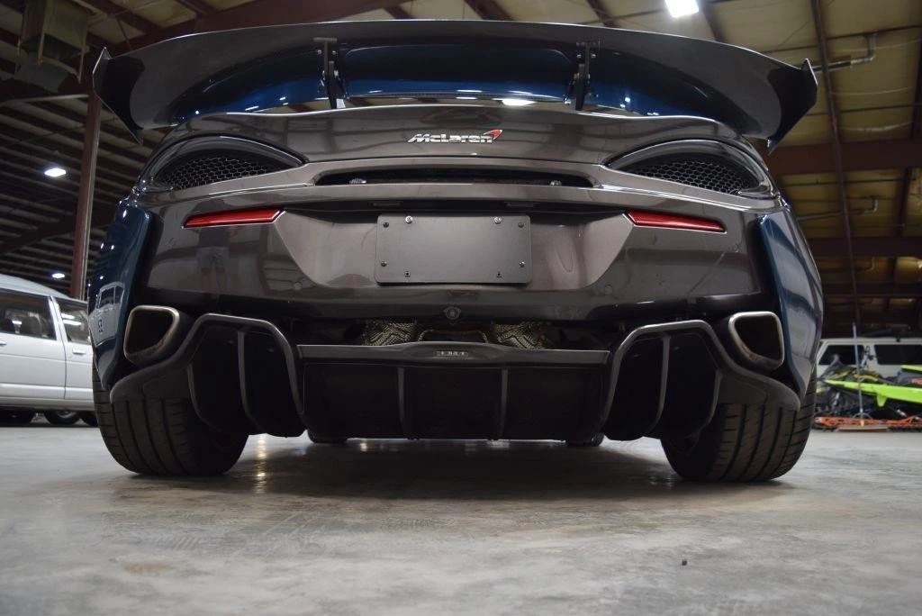 2017 McLaren 570GT - Image 14 of 31