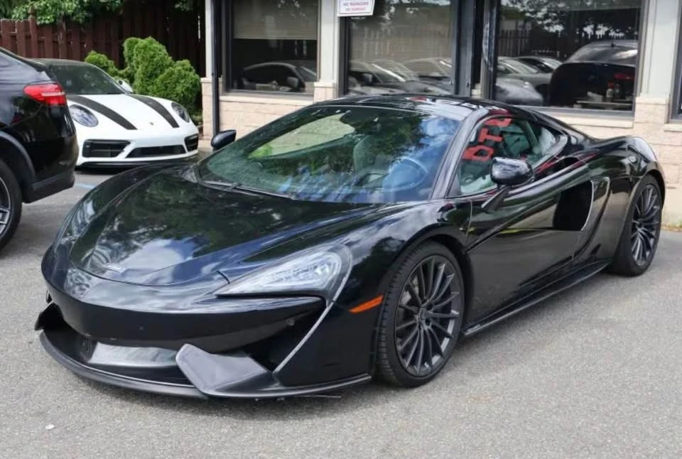 2017 McLaren 570GT - Image 2 of 9