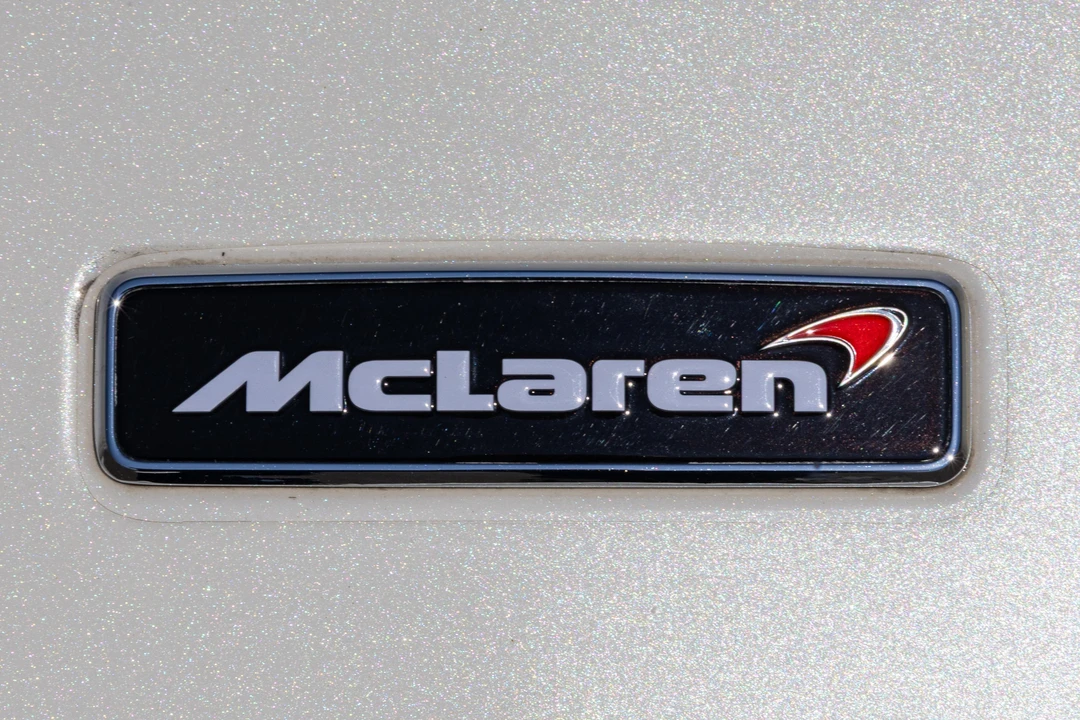 2017 McLaren 570GT - Image 10 of 31
