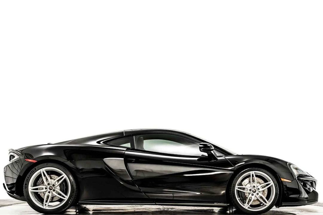 2017 McLaren 570GT - Image 2 of 21