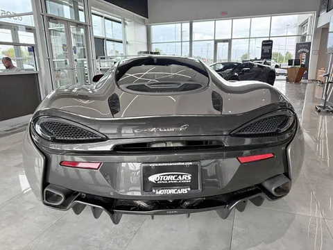 2017 McLaren 570GT