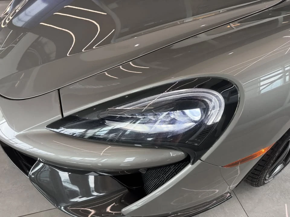 2017 McLaren 570GT - Image 14 of 18