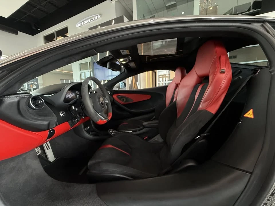 2017 McLaren 570GT - Image 6 of 18