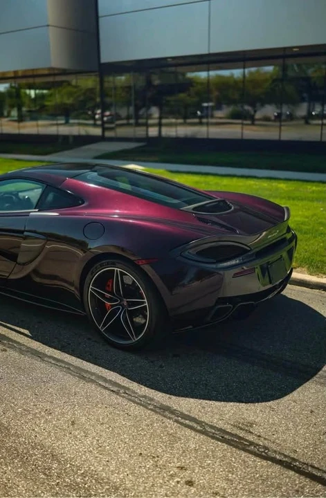 2017 McLaren 570GT - Image 3 of 14