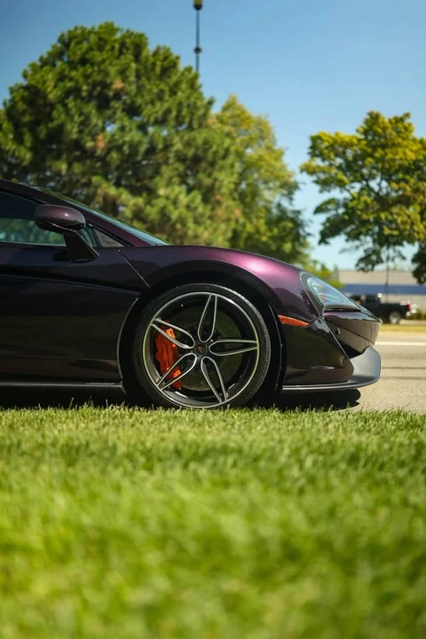 2017 McLaren 570GT - Image 7 of 14