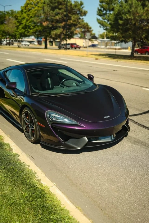 2017 McLaren 570GT - Image 8 of 15