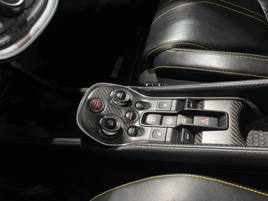2017 McLaren 570GT - Image 27 of 31