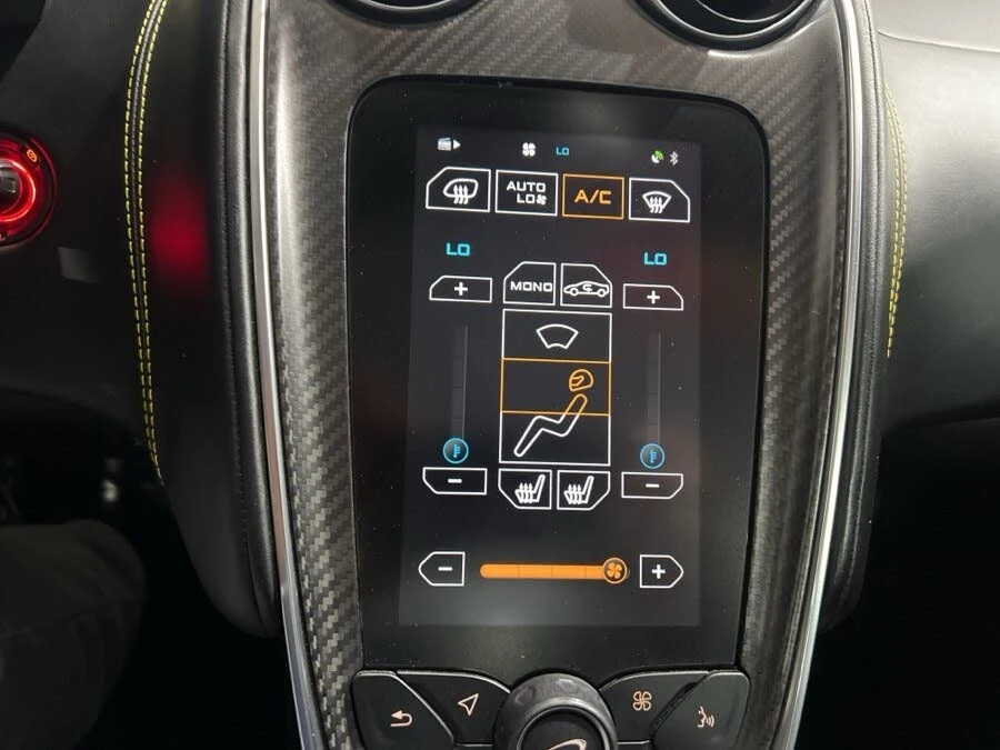 2017 McLaren 570GT - Image 24 of 31