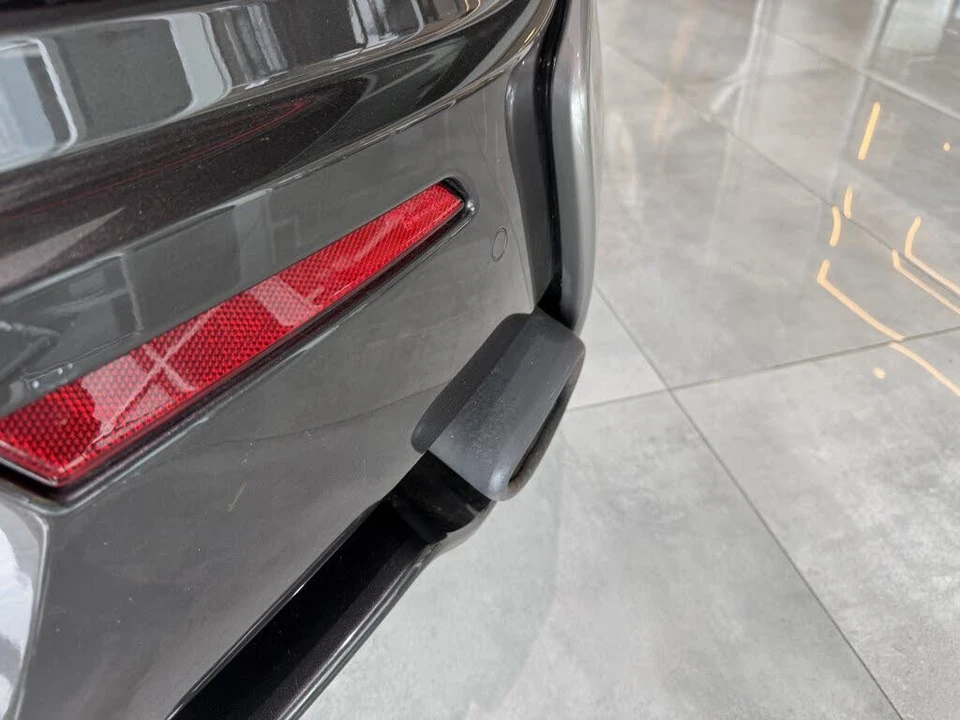 2017 McLaren 570GT - Image 28 of 31