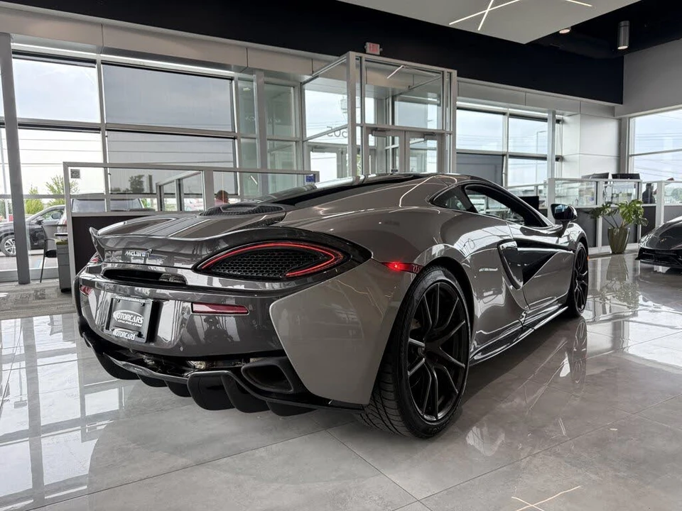 2017 McLaren 570GT - Image 7 of 31