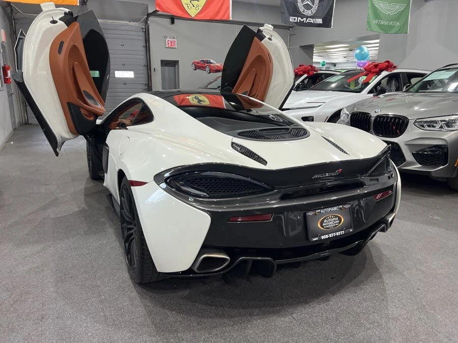 2017 McLaren 570GT - Image 4 of 28