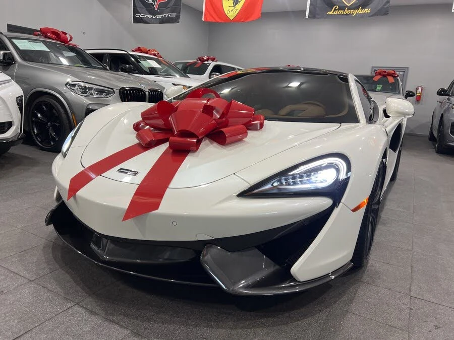 2017 McLaren 570GT - Image 23 of 28