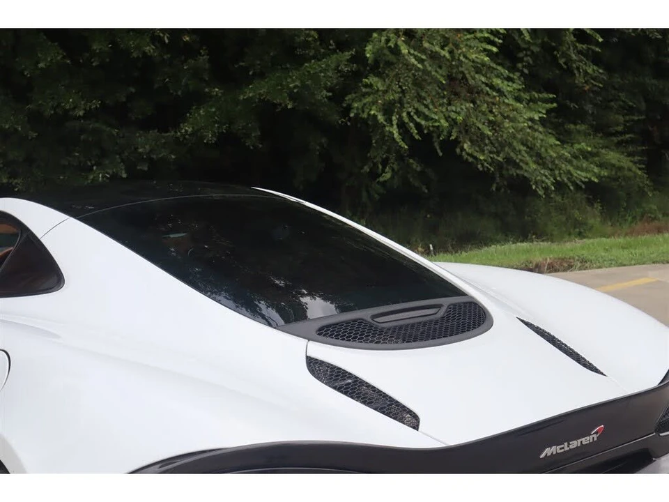 2017 McLaren 570GT - Image 11 of 26