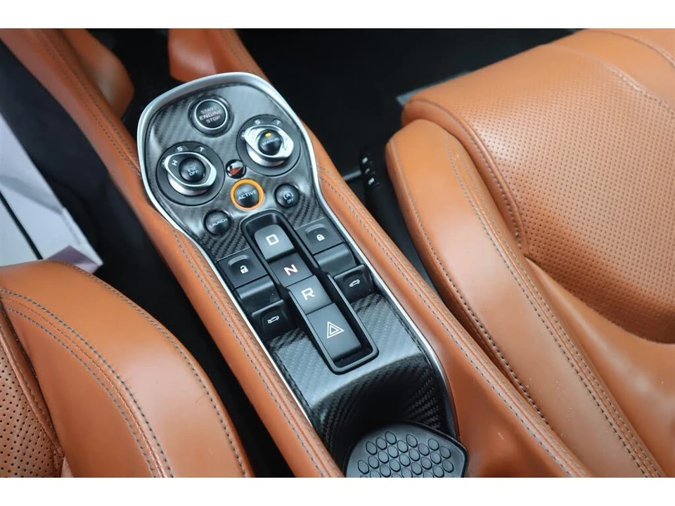 2017 McLaren 570GT - Image 23 of 26