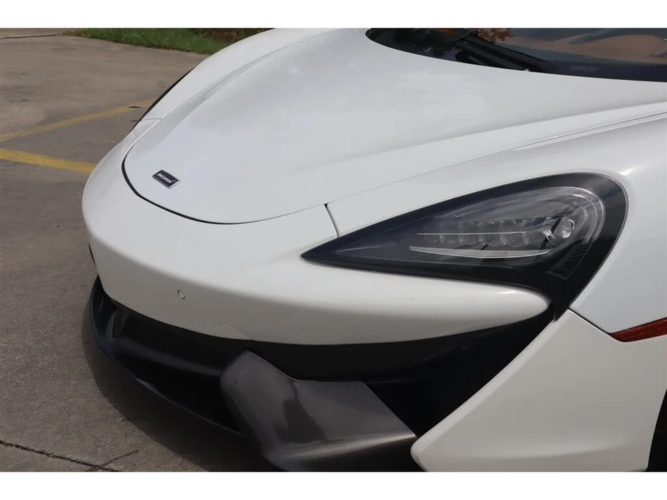 2017 McLaren 570GT - Image 14 of 26