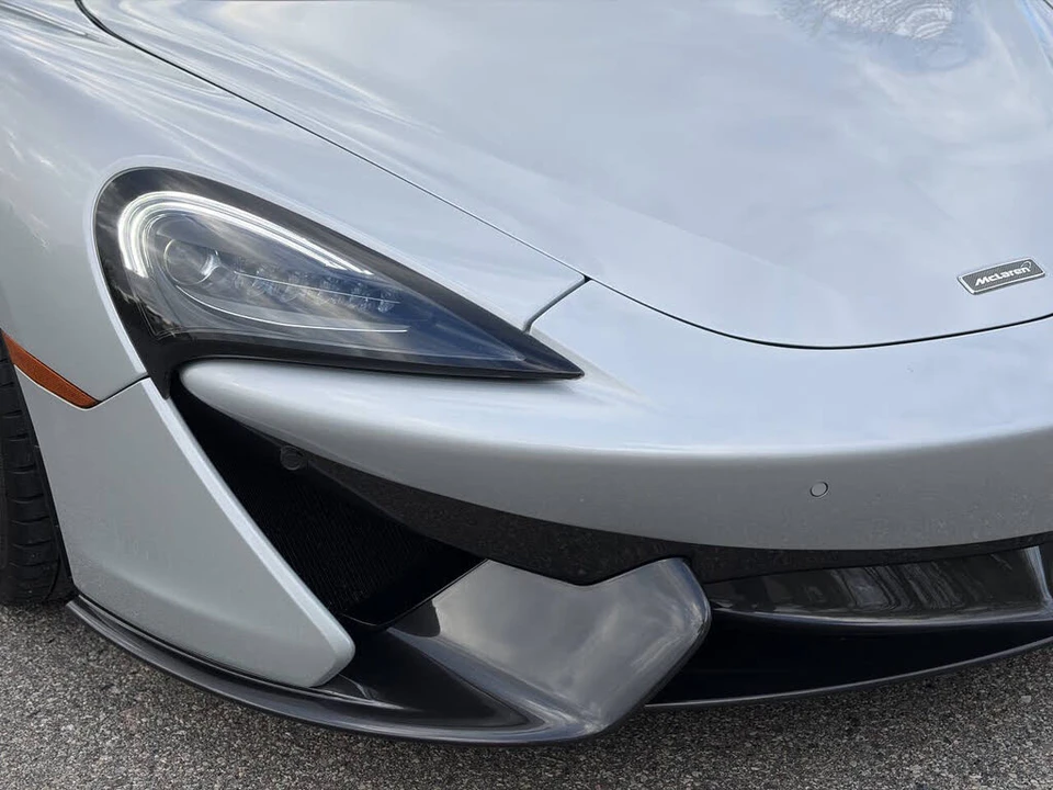2017 McLaren 570GT - Image 19 of 31