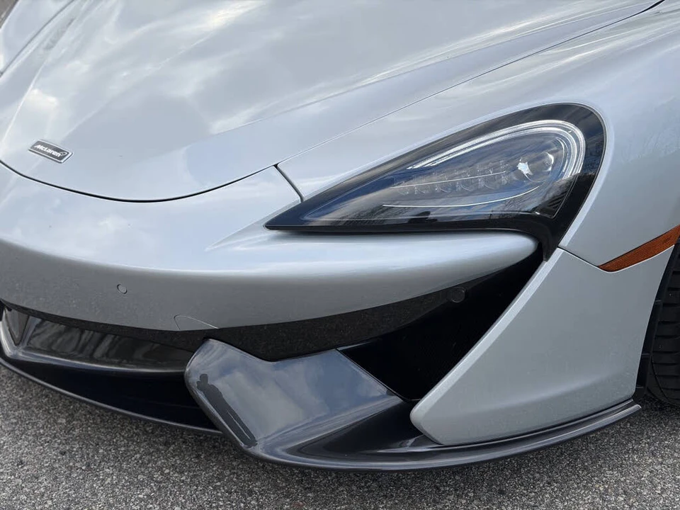 2017 McLaren 570GT - Image 23 of 31