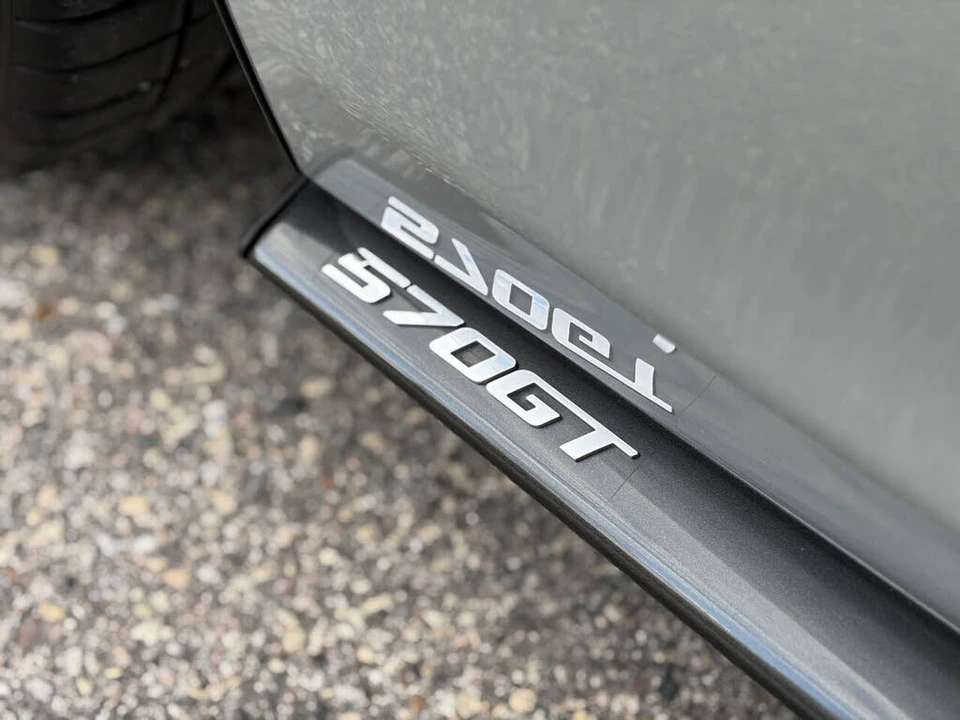 2017 McLaren 570GT - Image 26 of 31
