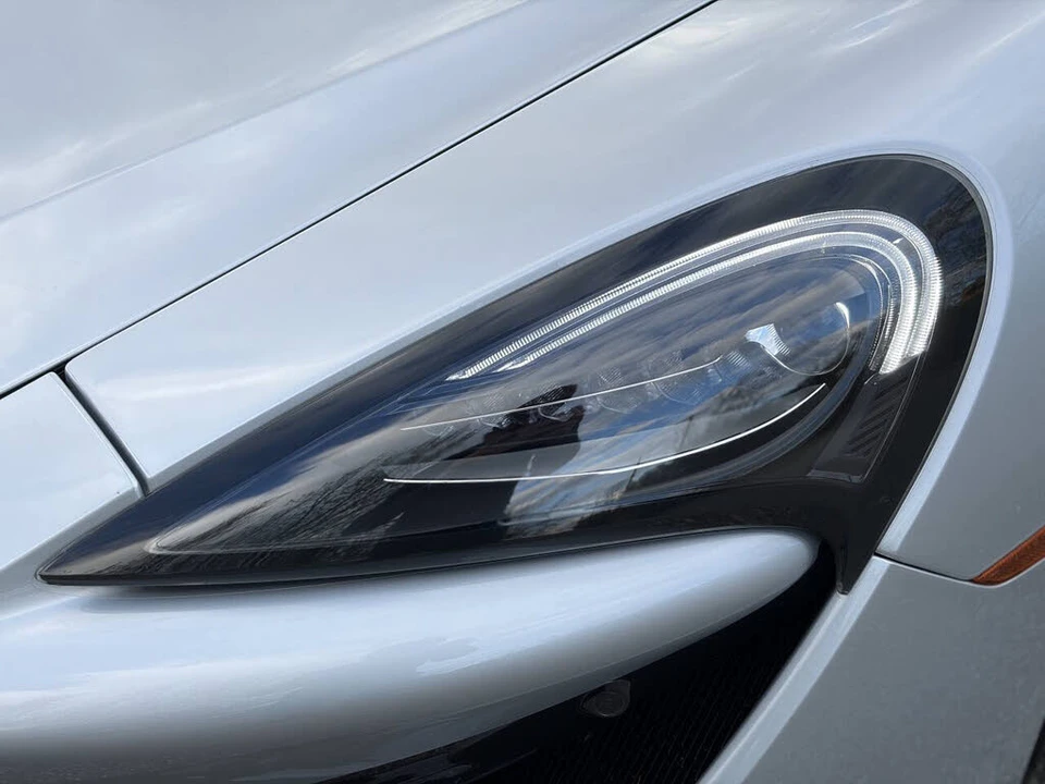 2017 McLaren 570GT - Image 24 of 31