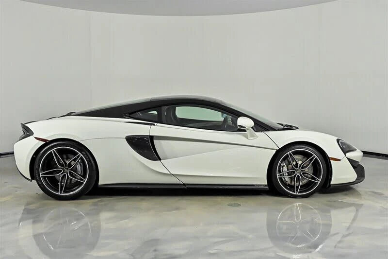2017 McLaren 570GT - Image 11 of 31