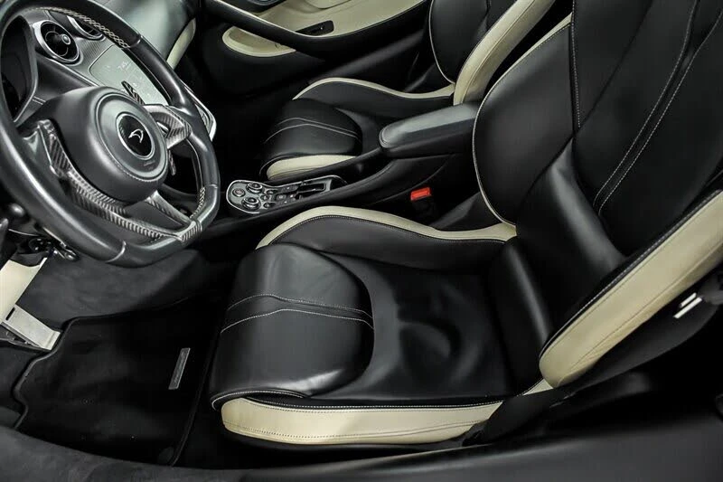 2017 McLaren 570GT - Image 19 of 31