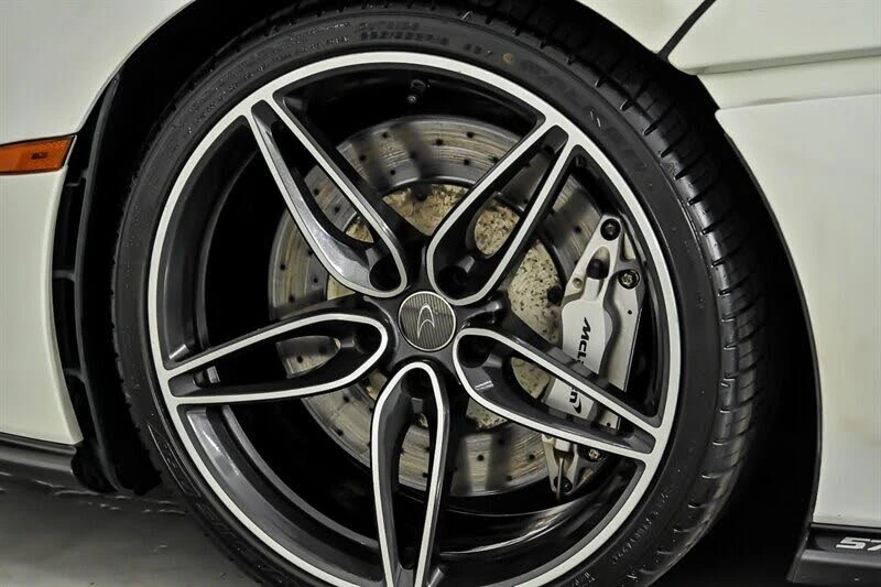 2017 McLaren 570GT - Image 12 of 31