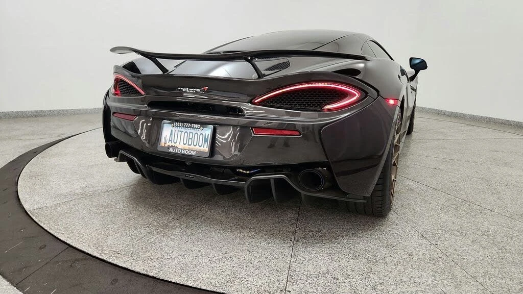 2017 McLaren 570GT - Image 21 of 31