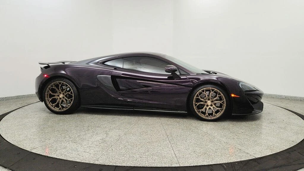 2017 McLaren 570GT - Image 6 of 31