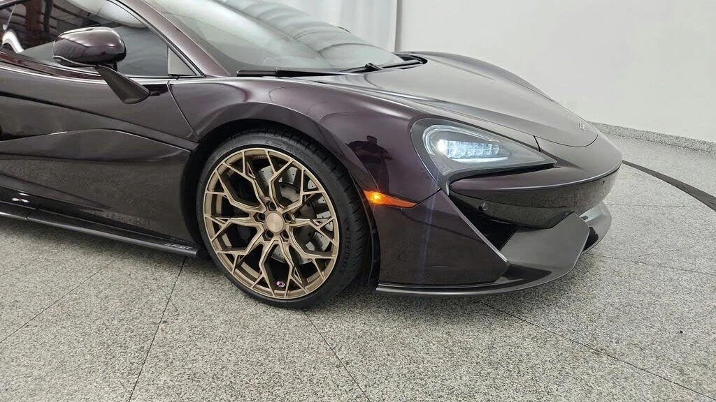 2017 McLaren 570GT - Image 30 of 31