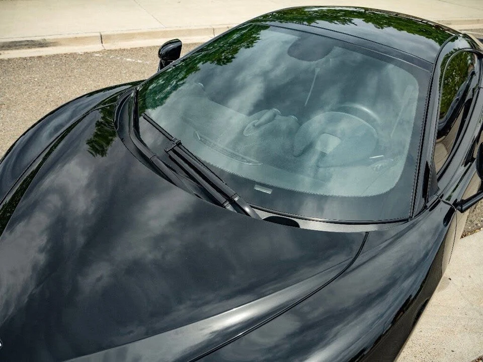 2017 McLaren 570GT - Image 27 of 31