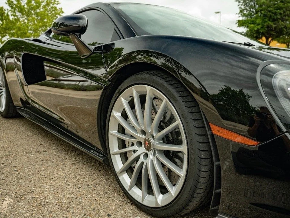 2017 McLaren 570GT - Image 20 of 31