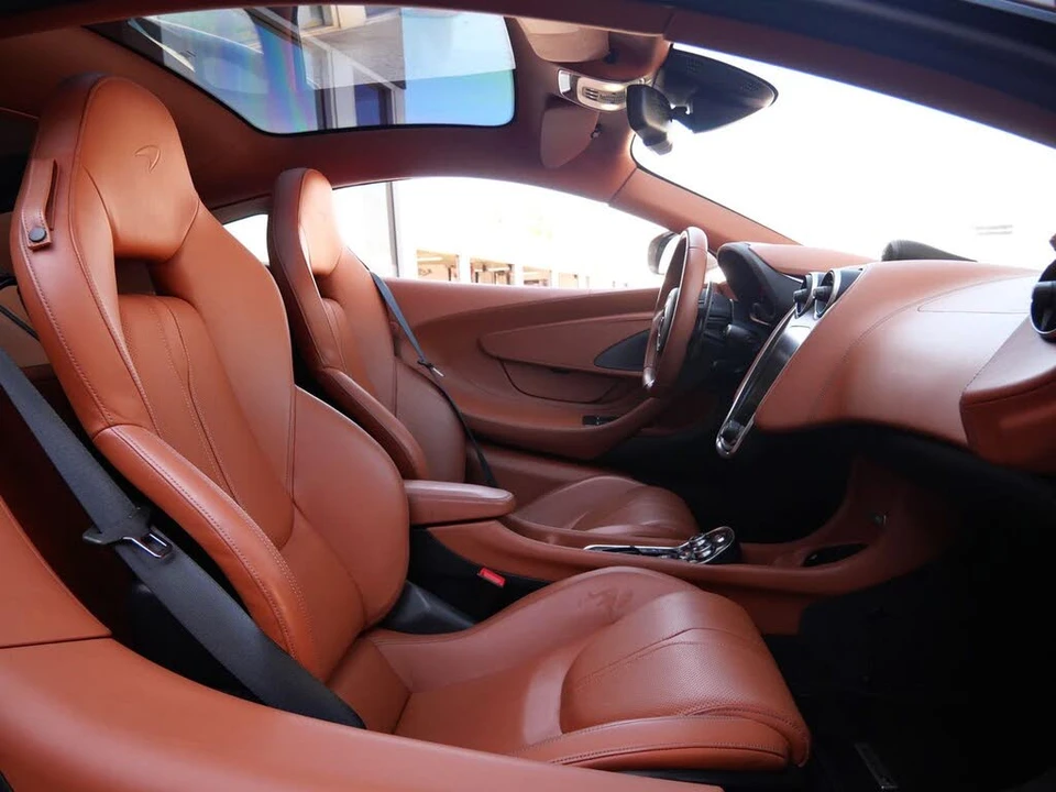 2017 McLaren 570GT - Image 11 of 29