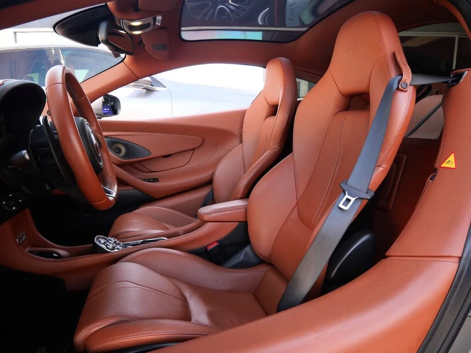 2017 McLaren 570GT - Image 22 of 29
