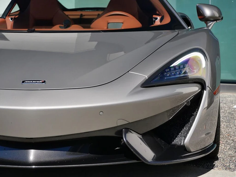 2017 McLaren 570GT - Image 6 of 29