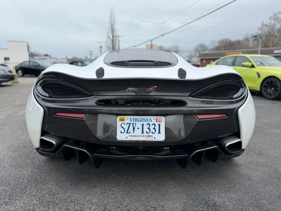 2017 McLaren 570GT - Image 4 of 31