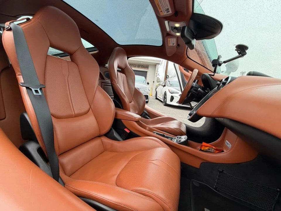 2017 McLaren 570GT - Image 22 of 31