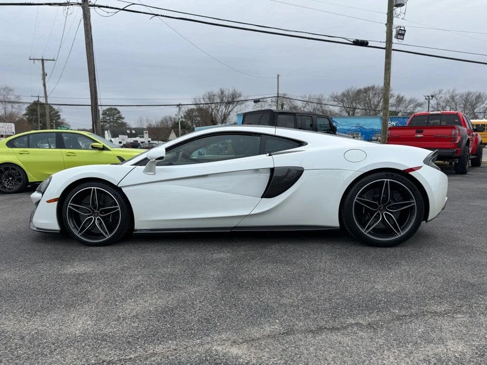 2017 McLaren 570GT - Image 6 of 31