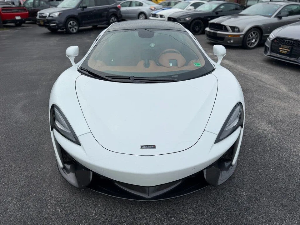 2017 McLaren 570GT - Image 9 of 31