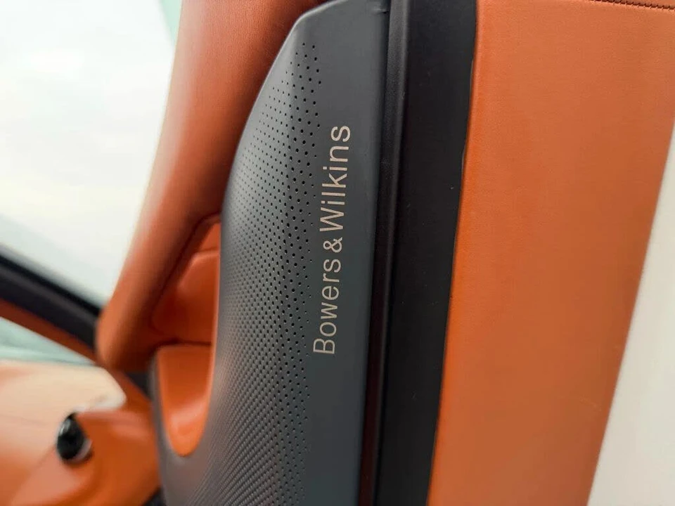 2017 McLaren 570GT - Image 18 of 31
