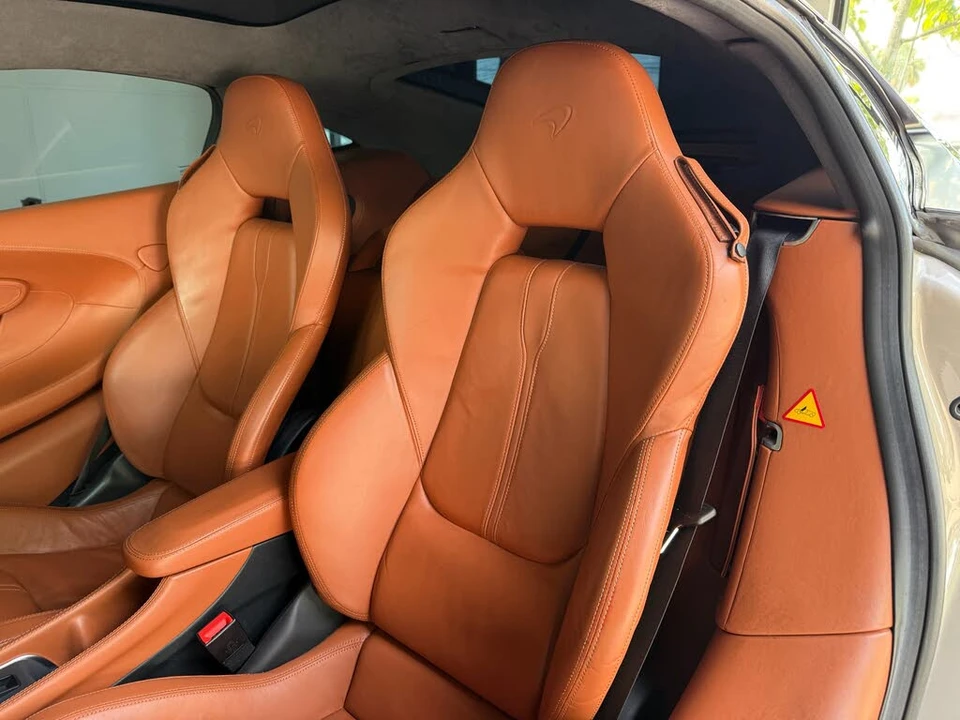 2017 McLaren 570GT - Image 29 of 31