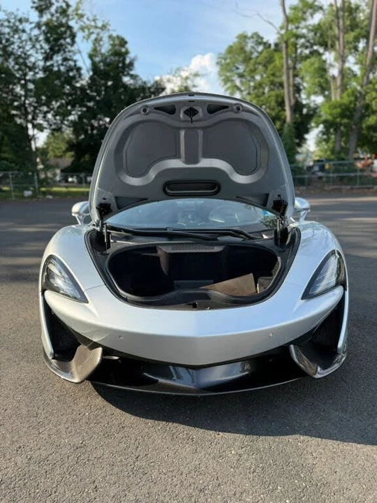 2017 McLaren 570GT - Image 25 of 31
