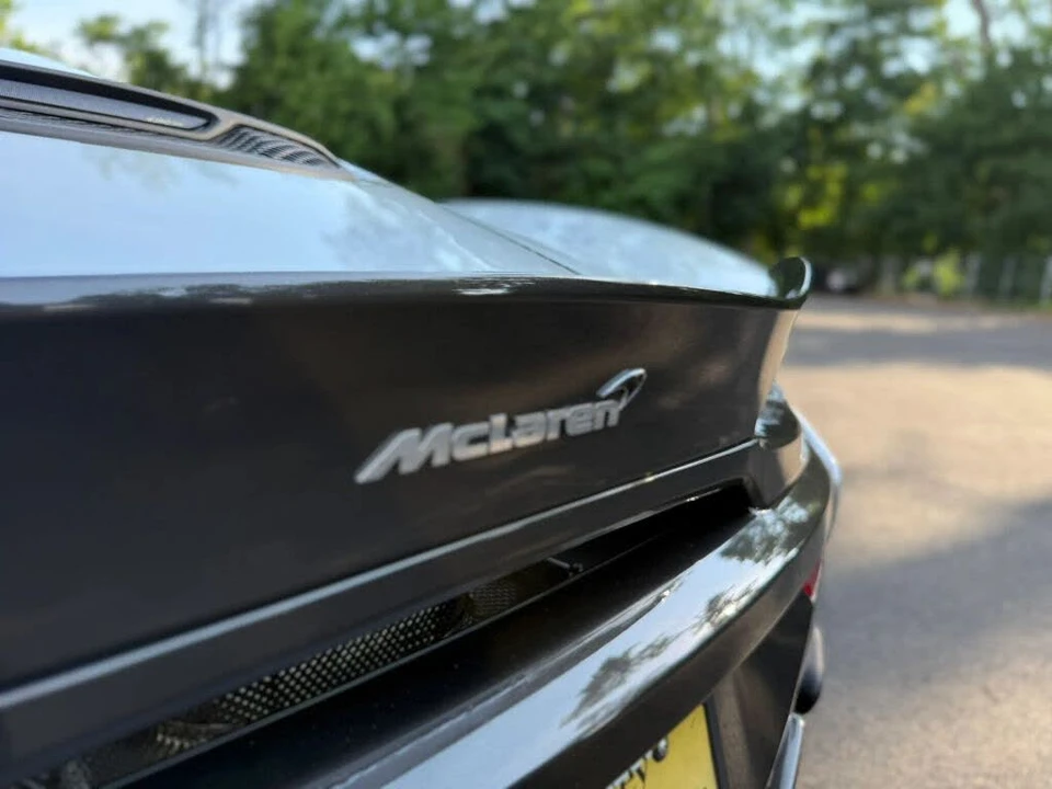 2017 McLaren 570GT - Image 15 of 31