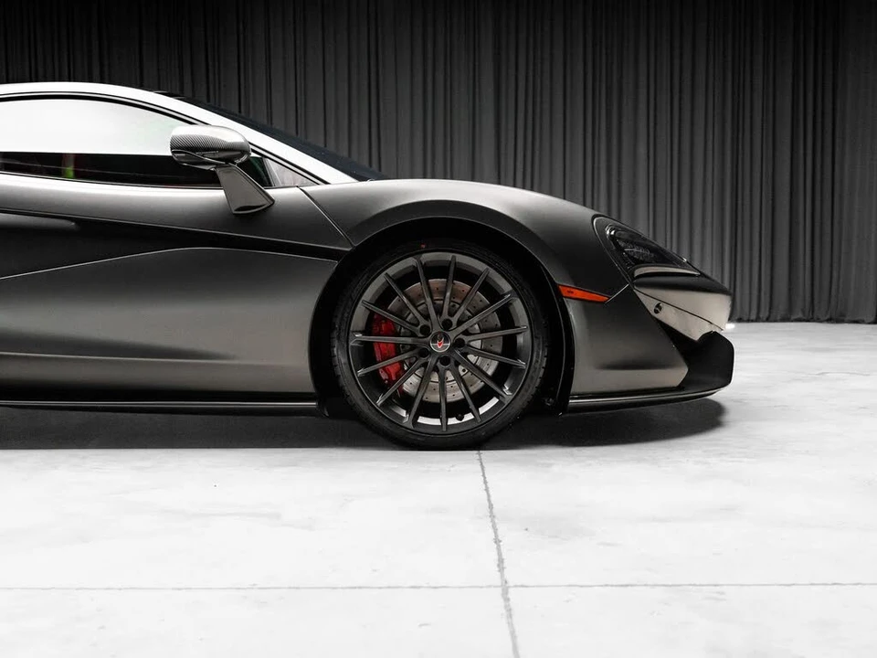 2017 McLaren 570GT - Image 30 of 31