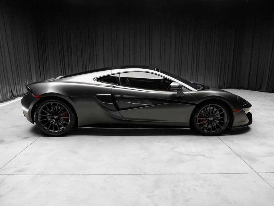 2017 McLaren 570GT - Image 17 of 31