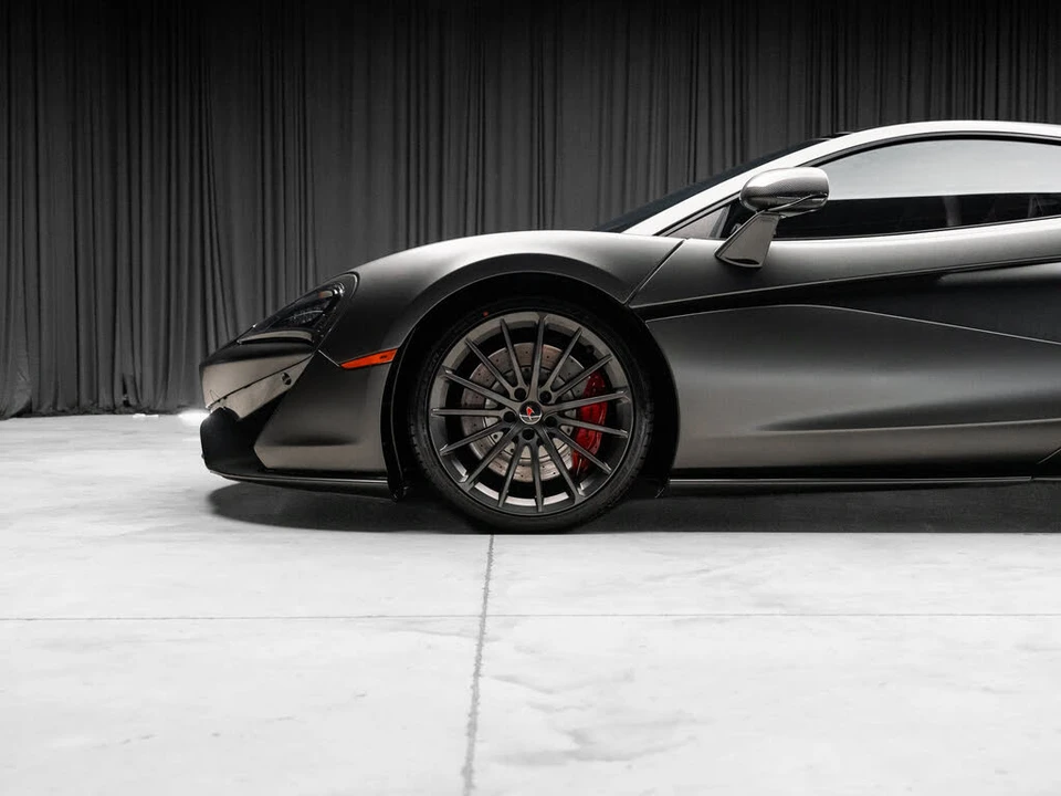 2017 McLaren 570GT - Image 27 of 31